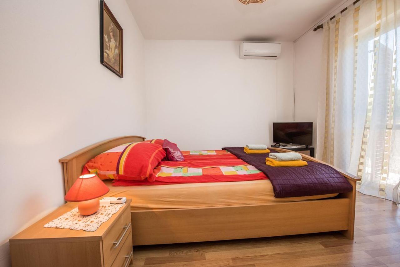 Two Bed Rooms Fortuna Near The Beach Poreč Extérieur photo