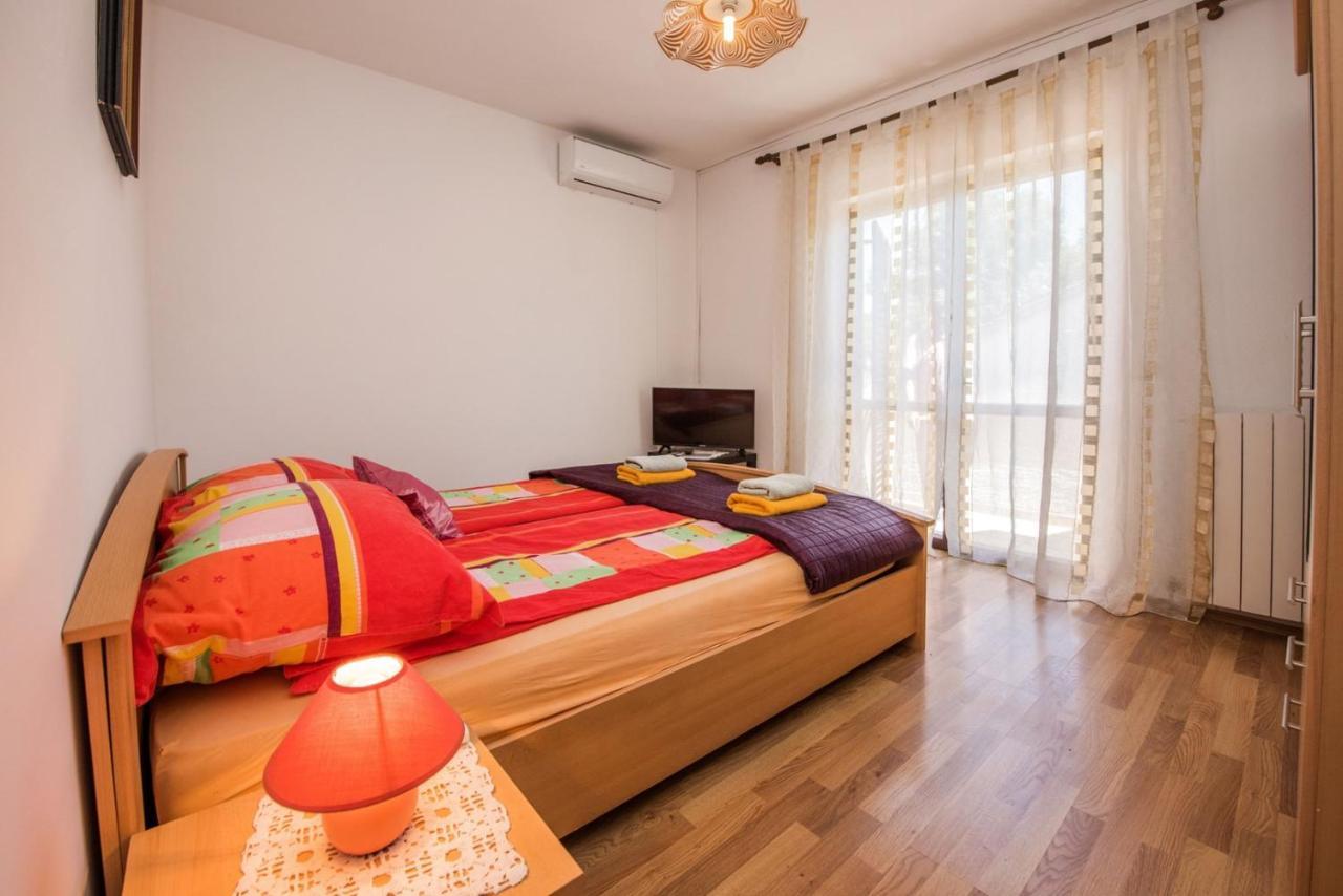 Two Bed Rooms Fortuna Near The Beach Poreč Extérieur photo