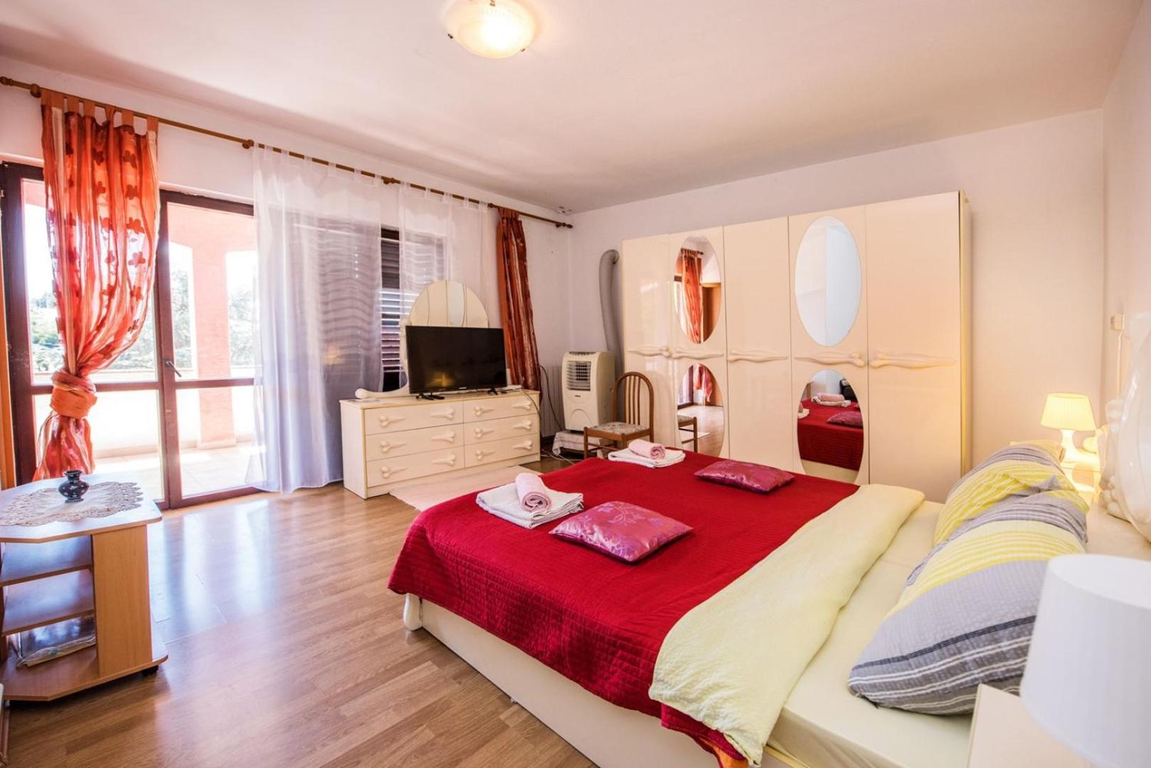 Two Bed Rooms Fortuna Near The Beach Poreč Extérieur photo